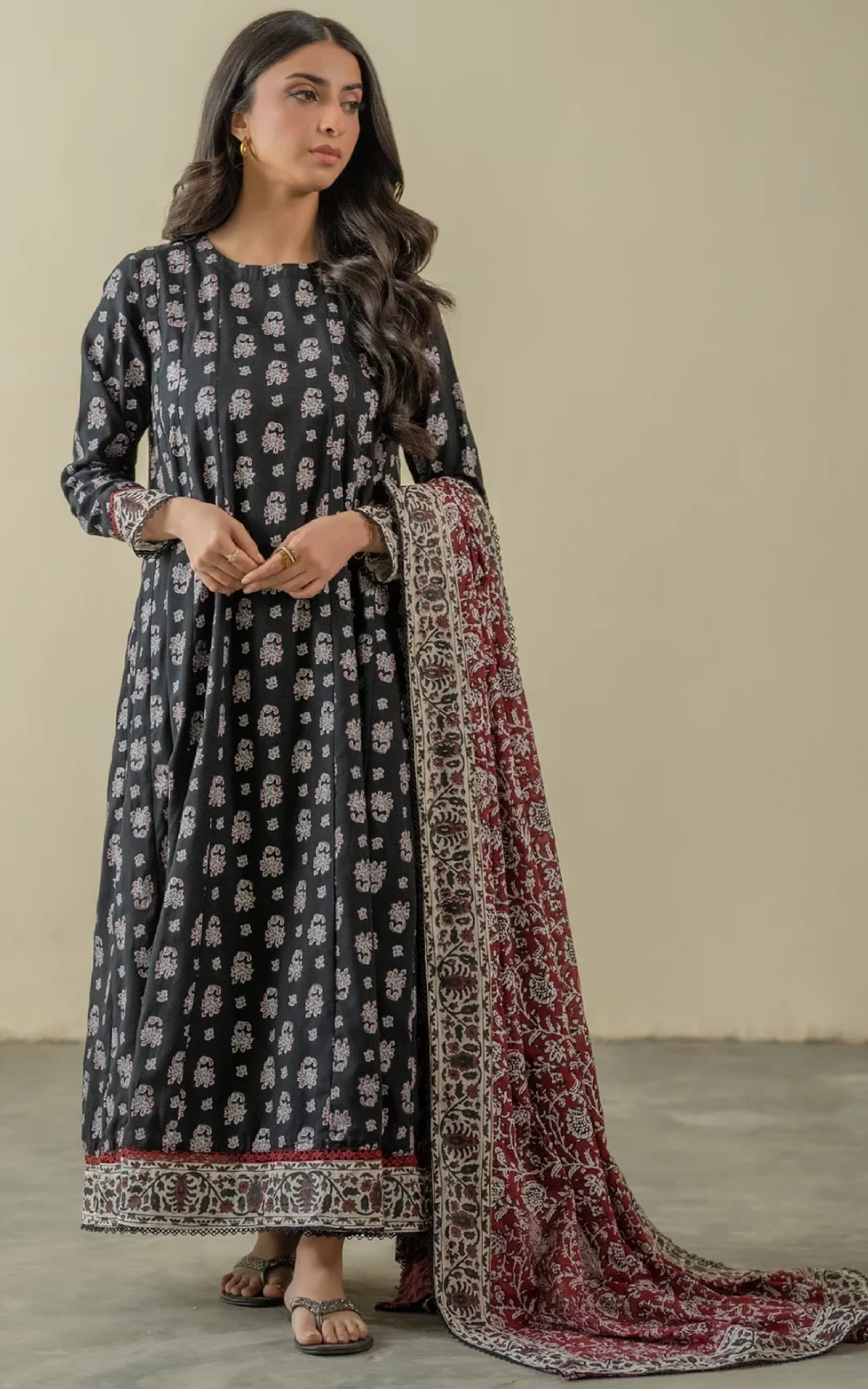 Intricate 3 Piece