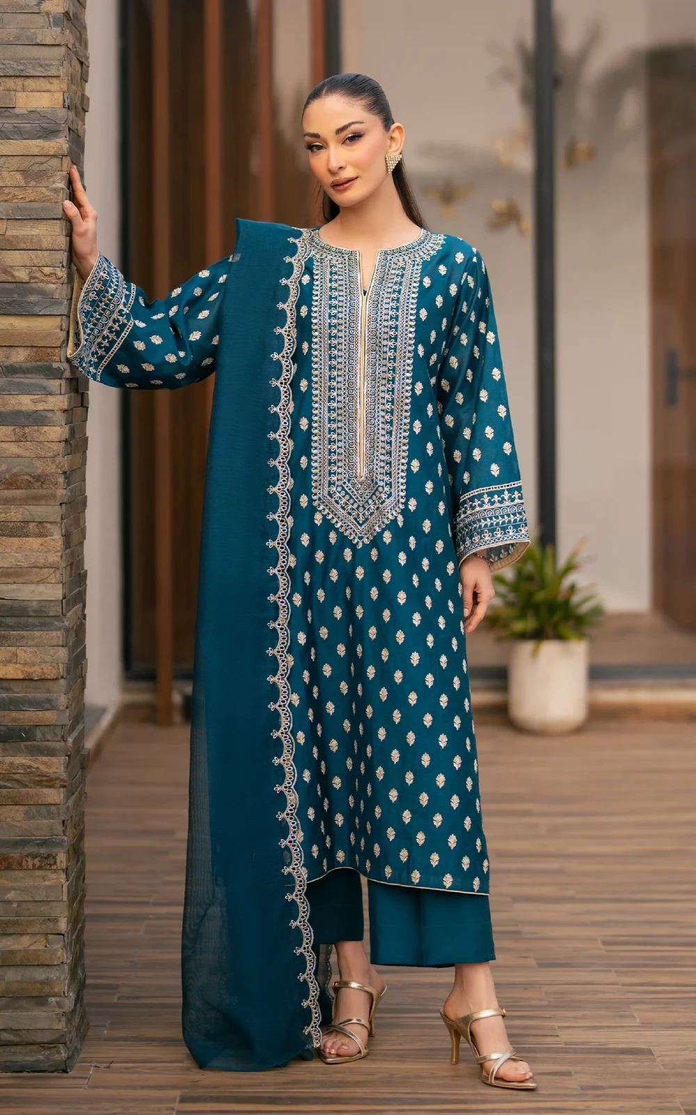 Teal Blue Festive Pret