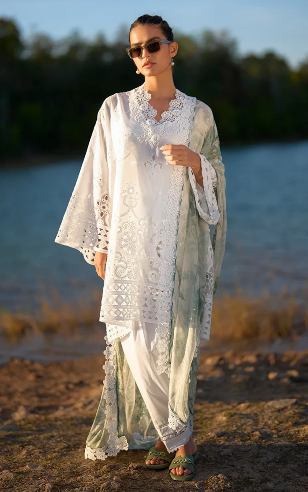 Zenia 3 Piece