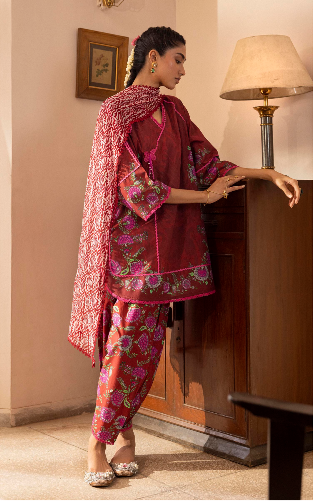 Unstitched 3 Piece Lawn Suit