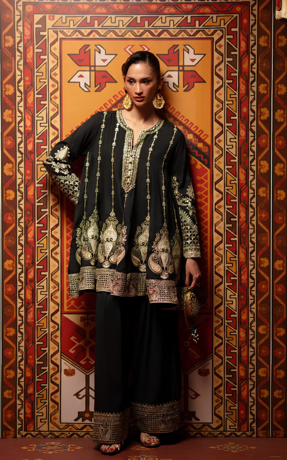 EMBROIDERED SUIT